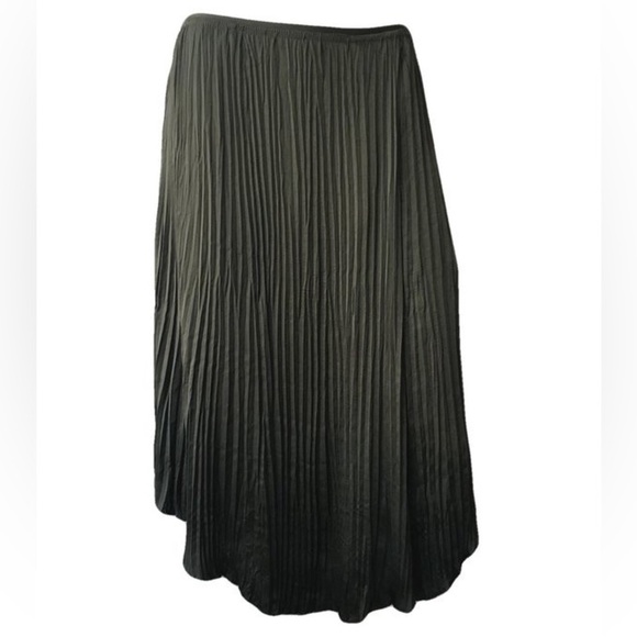[SOLD] Revolve Vince Crushed Drape Pleated Satin Skirt in Mineral Pine Small - Picture 4 of 16